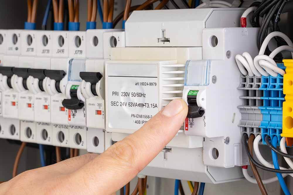 Vimmerby Elektriska installerar en jordfelsbrytare